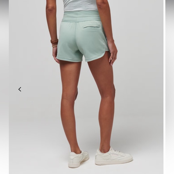 The MOVEKNIT TIE SHORT Travis Matthew size Small in color Jade New With Tags - Picture 6 of 9